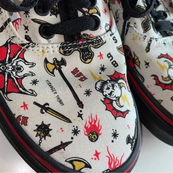 NWOT CUSTOM STRANGER THINGS VANS - Picture 4 of 5